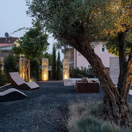 Domizil Relax - Heimathafen Mit Ruhiger Terrasse, Blick Auf Wasserbecken Und Garten